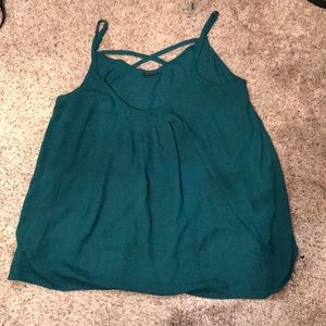 TORRID green XL loose and airy summer tank.🍒☮️